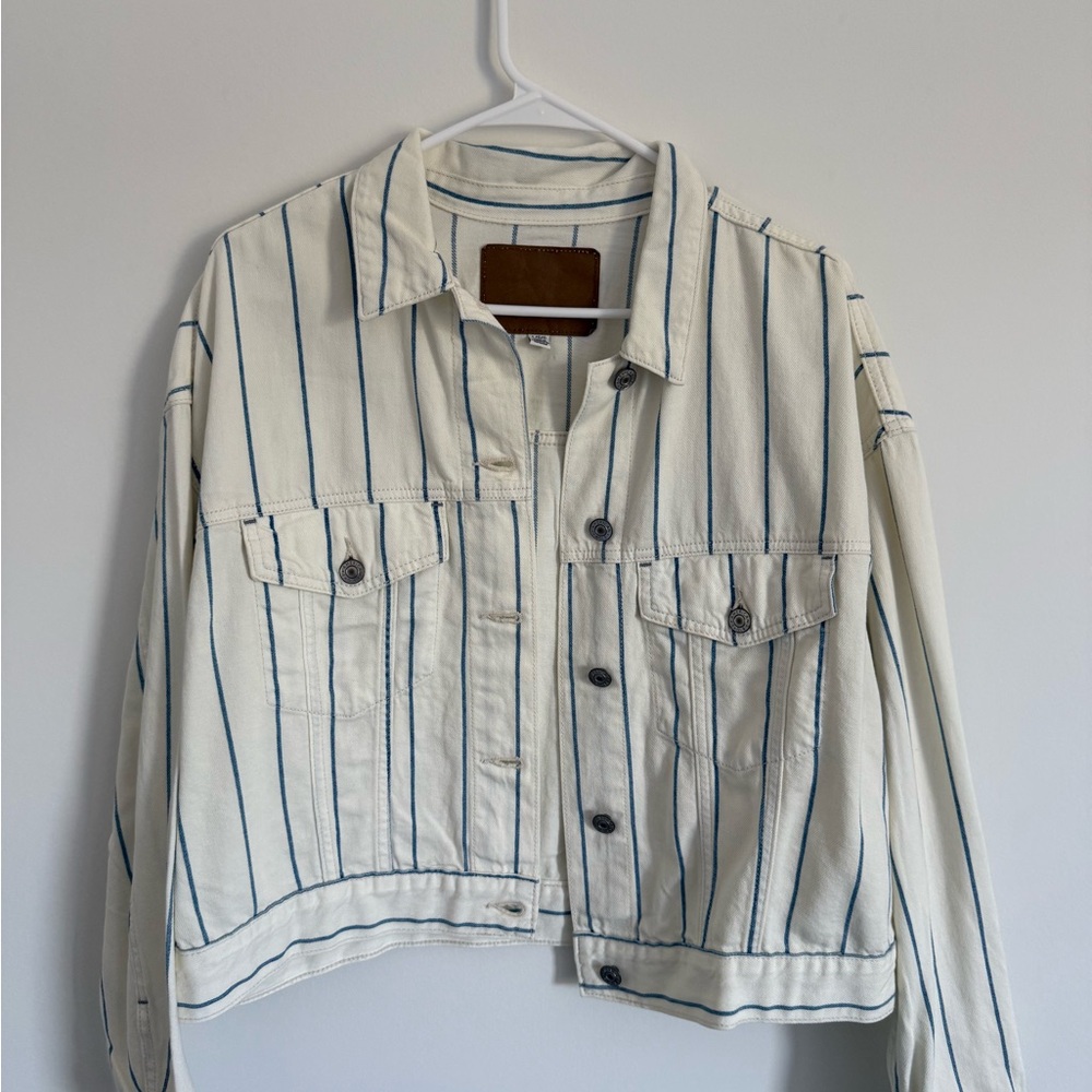 American Eagle Outfitters Cream and Blue Striped Jacket